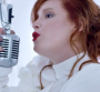 "Dur dur" : Emji joue les femmes fatales