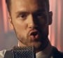 Lawson envoûté par les formes de Kelly Brook dans "Juliet", son nouveau clip