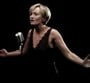 Patricia Kaas rend hommage à Edith Piaf dans le clip "L'Hymne à l'amour"