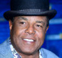 Tito Jackson : hommage des Jacksons sur scène