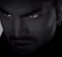 Clip de "Ghost Town" : Adam Lambert danse entre les ombres et les lumières