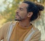 Flo Delavega optimiste dans son nouveau clip