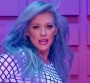 Clip "Sparks" : Hilary Duff, sexy et fluo, cherche l'amour sur Tinder