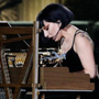 Lady Gaga rend hommage aux victimes du 13 novembre