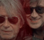 Thomas et Jacques Dutronc réunis dans le clip "Aragon"