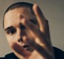 Victor Solf (Her) enchaîne avec "Hero"