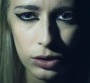 Holly Martin détonne dans le nouveau clip d'Archive, "Hatchet"