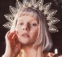 Aurora : écoutez l'inédit "The Woman I Am"