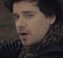 Brice Conrad aliéné dans son nouveau clip