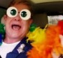 Elton John déchainé dans un karaoké