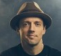 Clip "Have It All" : Jason Mraz retourne à l'école pour un nouveau titre fédérateur