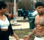 Clip de "Walk It Out" : Jennifer Hudson marche dans les rues au fil des rencontres