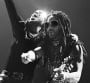 Lenny Kravitz revisite son tube "Fly Away" avec un célèbre rappeur américain !