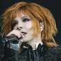 Mylène Farmer : son retour sur scène repoussé ?
