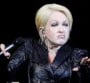 Cyndi Lauper triomphe à L'Olympia