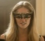 Diana Vickers se laisse séduire dans un bal masqué pour le clip "Cinderella"