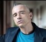 Clip de "Alla Fine Del Mondo" : Eros Ramazzotti retombe en enfance pour son comeback