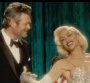 Clip "You Make Me Feel Like Christmas" : Gwen Stefani fête Noël avec son mari Blake...