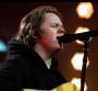 Lewis Capaldi : une vidéo touchante fait le buzz