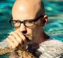 "The Last Day" : l'émouvant clip au ralenti de Moby et Skylar Grey sur l'Inde