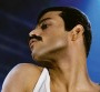 Rami Malek chante "Bohemian Rhapsody"