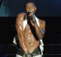 Usher : atteint de sinusite, il se fait huer à Berlin