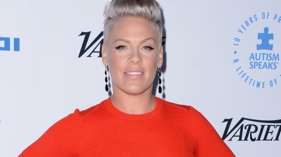 Pink dénonce pour ambassadrice défaillante de l'UNICEF