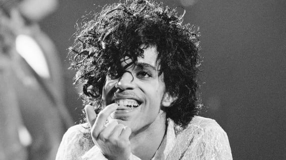 Prince : cette chanson culte cartonne grâce en France à "Stranger Things" Les articles People / Musique - photo 1767360167