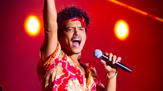 Les articles People / Musique - photo 1767877799
