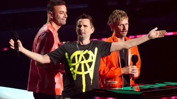 "Une décision difficile à prendre" : Muse annule ses prochains concerts