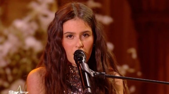 Star Academy : Jeanne chante son single 'Respire fort' en live pour la première fois et c'est sublime