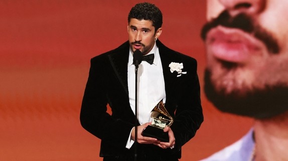 'Nous ne sommes pas des sauvages' : le discours puissant de Bad Bunny aux Grammy Awards
