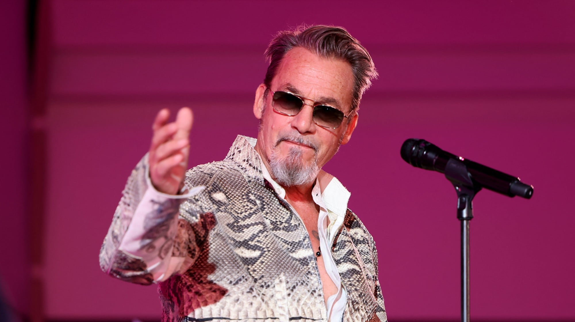 'Petite précision...' : pourquoi Florent Pagny modifie les paroles de son plus gros tube