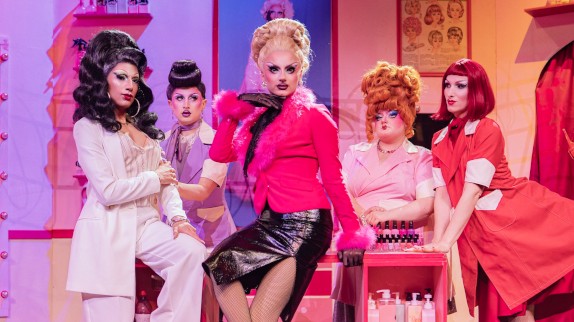 3 raisons d'aller voir 'TOPCOAT', le spectacle musical déjanté de Ruby On The Nail