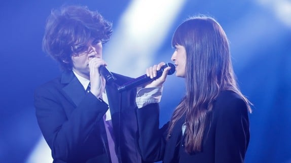 'La victoire de mon coeur' : Clara Luciani invite Sam Sauvage sur scène pour un tendre duo