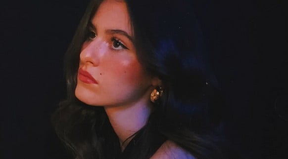 Star Academy : le single de Jeanne s'envole dans les charts français, tous les chiffres !