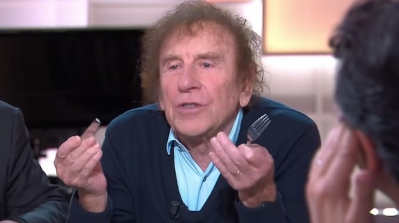 'C'est malhonnête' : Alain Souchon se défend après ses propos sur le RN