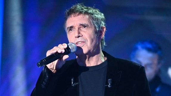 'J'aurais tort...' : Julien Clerc bientôt prêt à mettre fin à sa carrière ? Il répond !