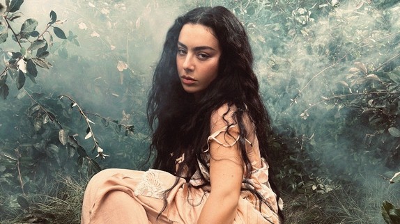 Avec 'Wuthering Heights', Charli xcx signe le grand album de ce début d'année : notre critique !