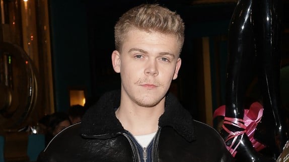 Charles Doré : combien de ventes pour son premier album, un an après la Star Academy ?