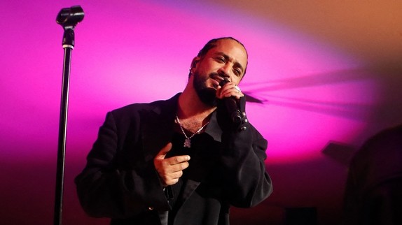 Slimane fait son mea culpa sur sa nouvelle chanson 'Mieux que moi'