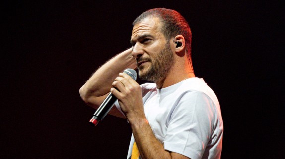 'Compte tenu de la situation...' : Amir annule un concert prévu à Tel-Aviv