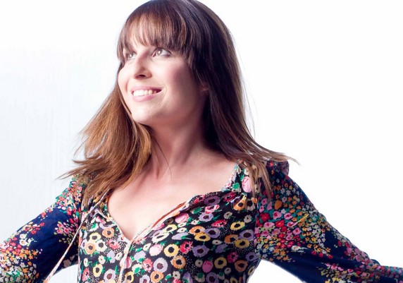 Alys dévoile son premier album : 