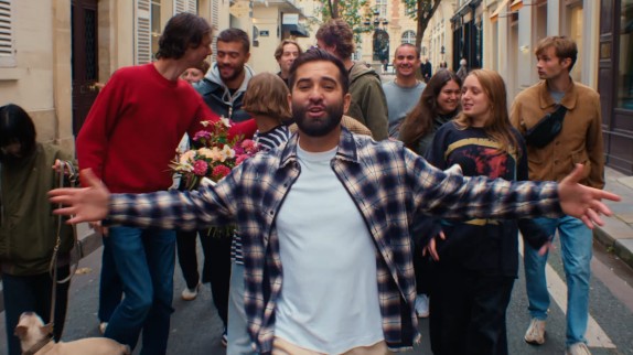 Kendji Girac veut 'oublier les problèmes' : son nouveau tube va vous donner envie de danser !