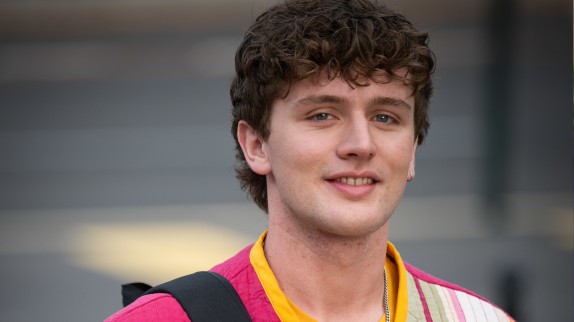 Bastiaan (Star Academy) va jouer dans une série avec ce chanteur célèbre