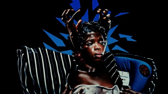 Theodora : son nouveau clip magnifique va vous laisser bouche bée