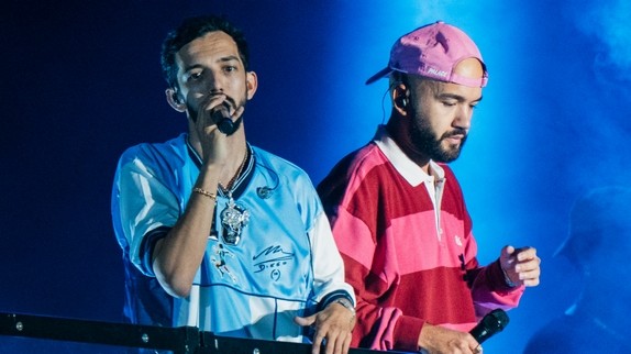 'On entend des bruits de missiles' : Bigflo et Oli bloqués à Dubaï, la promo de leur album suspendue