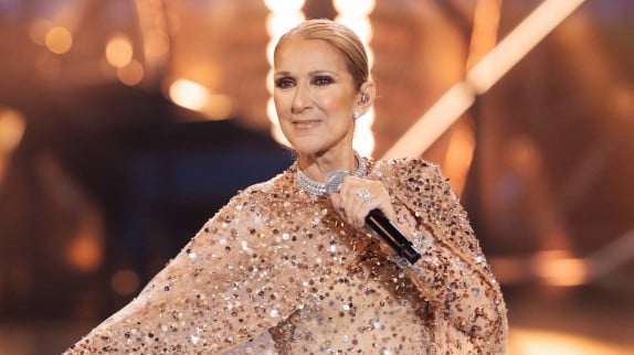 'Une opération musicale secrète' : Céline Dion prépare son retour sur scène en France !
