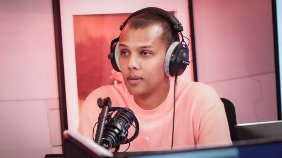 'Ça fait quelques mois que...' : Stromae dévoile une nouvelle chanson par surprise et le public fond déjà
