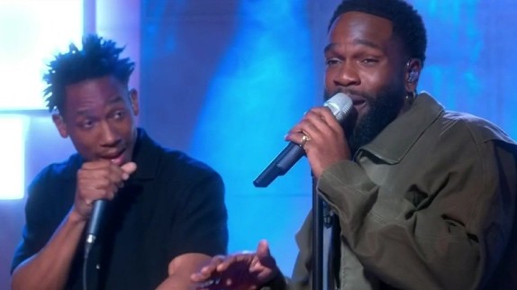 Tayc prend sous son aile un talent piqué par Amel Bent dans 'The Voice'